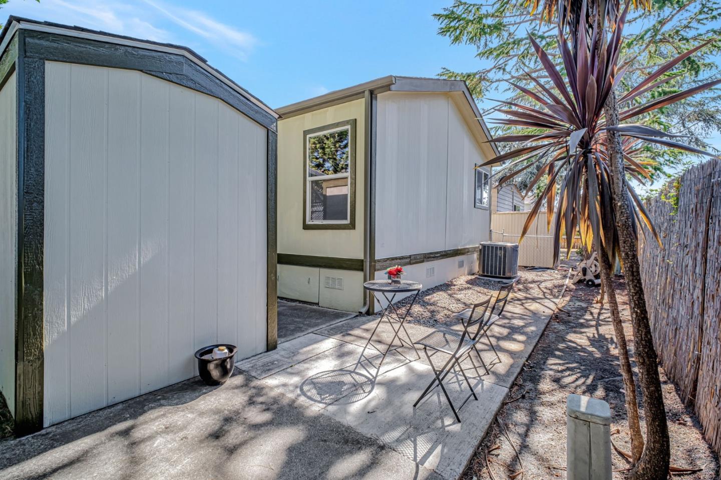 Detail Gallery Image 31 of 33 For 1283 Sussex Way #24,  Hayward,  CA 94544 - 3 Beds | 2 Baths