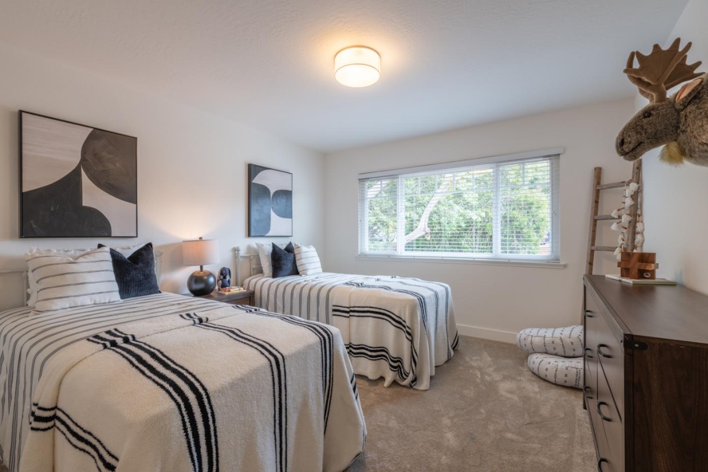 Detail Gallery Image 22 of 40 For 15 Alta Mesa Cir, Monterey,  CA 93940 - 4 Beds | 3 Baths