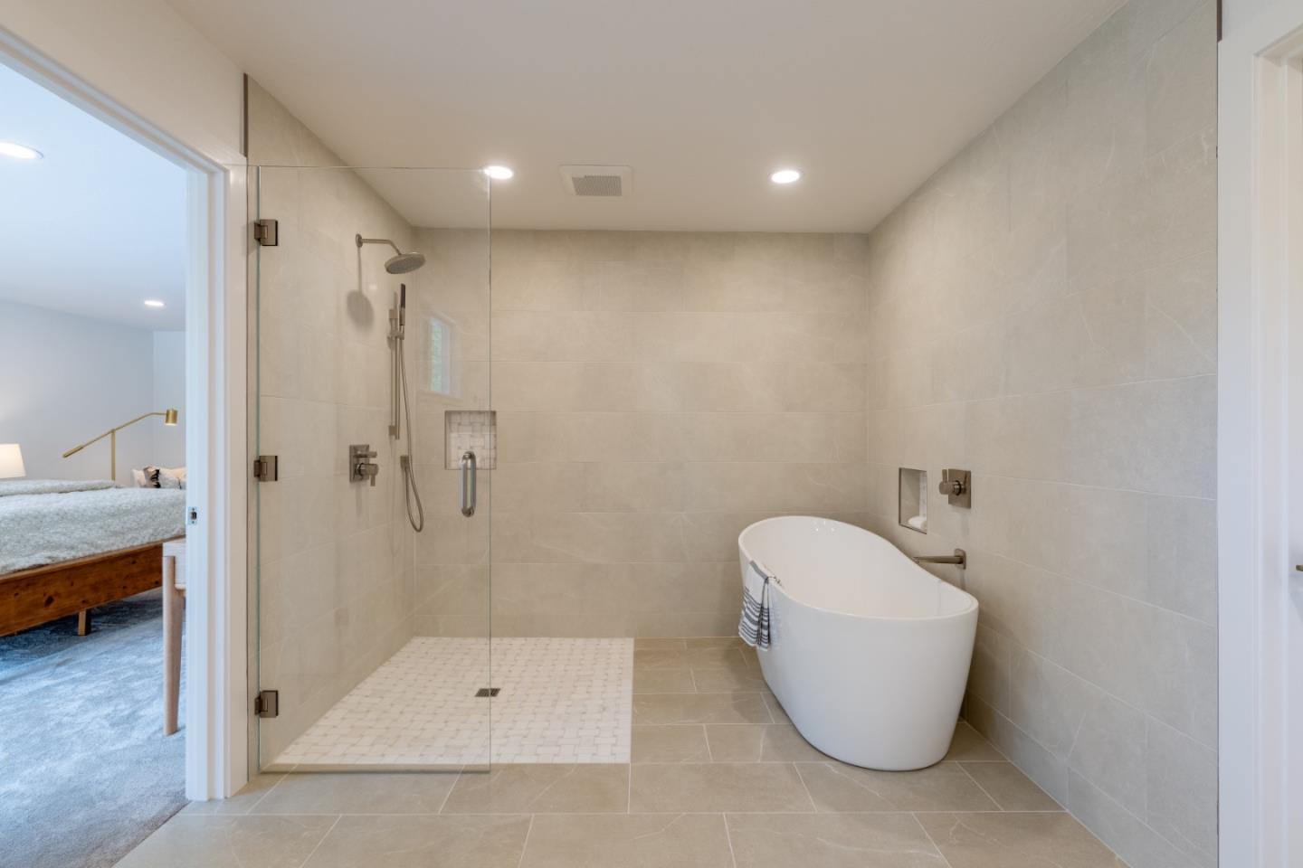 Detail Gallery Image 26 of 40 For 15 Alta Mesa Cir, Monterey,  CA 93940 - 4 Beds | 3 Baths