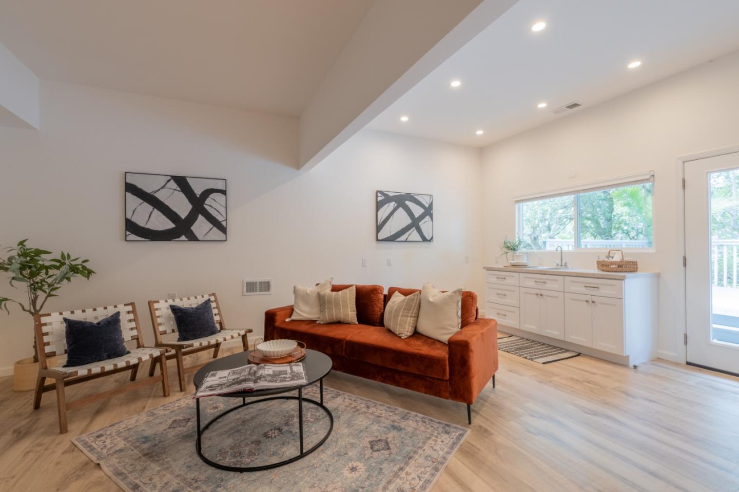 Detail Gallery Image 31 of 40 For 15 Alta Mesa Cir, Monterey,  CA 93940 - 4 Beds | 3 Baths