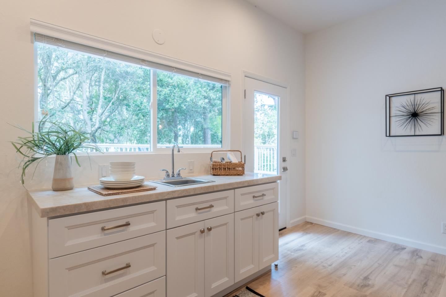 Detail Gallery Image 33 of 40 For 15 Alta Mesa Cir, Monterey,  CA 93940 - 4 Beds | 3 Baths