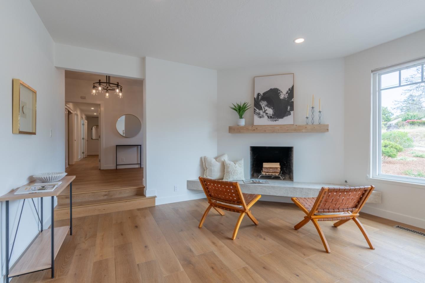 Detail Gallery Image 7 of 40 For 15 Alta Mesa Cir, Monterey,  CA 93940 - 4 Beds | 3 Baths
