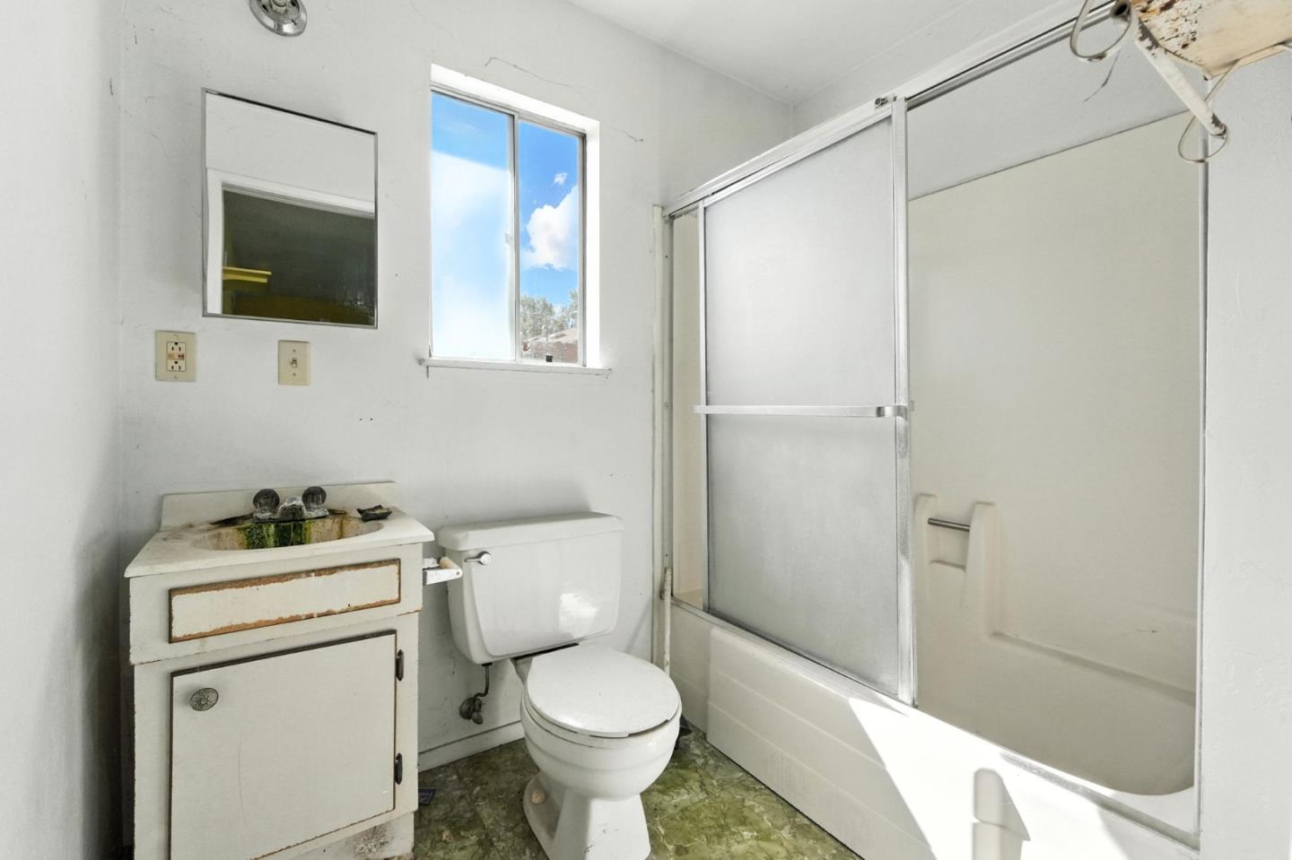 Detail Gallery Image 14 of 34 For 2992 Humbolt Ave, Santa Clara,  CA 95051 - 3 Beds | 1 Baths
