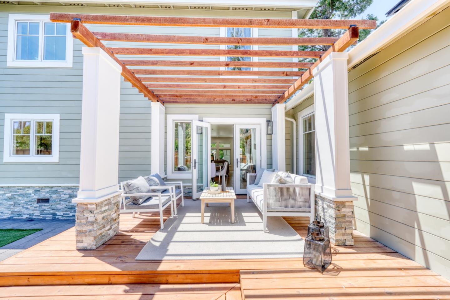Detail Gallery Image 62 of 76 For 952 6th Ave, Redwood City,  CA 94063 - 5 Beds | 5 Baths