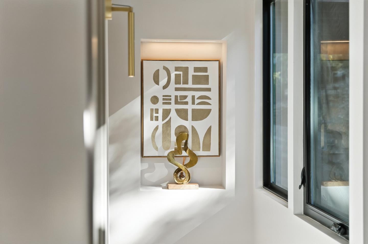 Detail Gallery Image 29 of 52 For 490 Shelford Ave, San Carlos,  CA 94070 - 4 Beds | 3/1 Baths