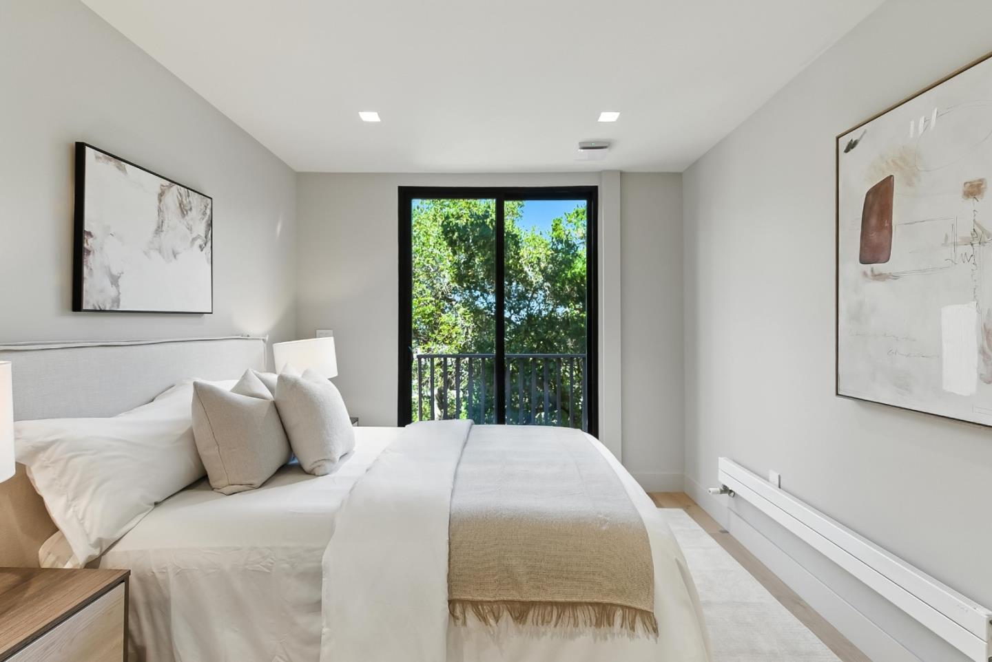 Detail Gallery Image 32 of 52 For 490 Shelford Ave, San Carlos,  CA 94070 - 4 Beds | 3/1 Baths