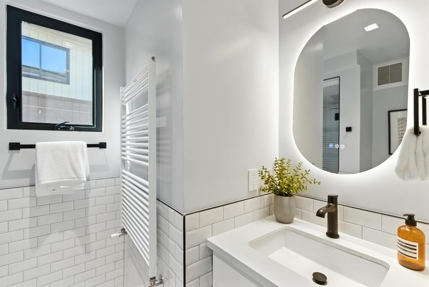 Detail Gallery Image 34 of 52 For 490 Shelford Ave, San Carlos,  CA 94070 - 4 Beds | 3/1 Baths