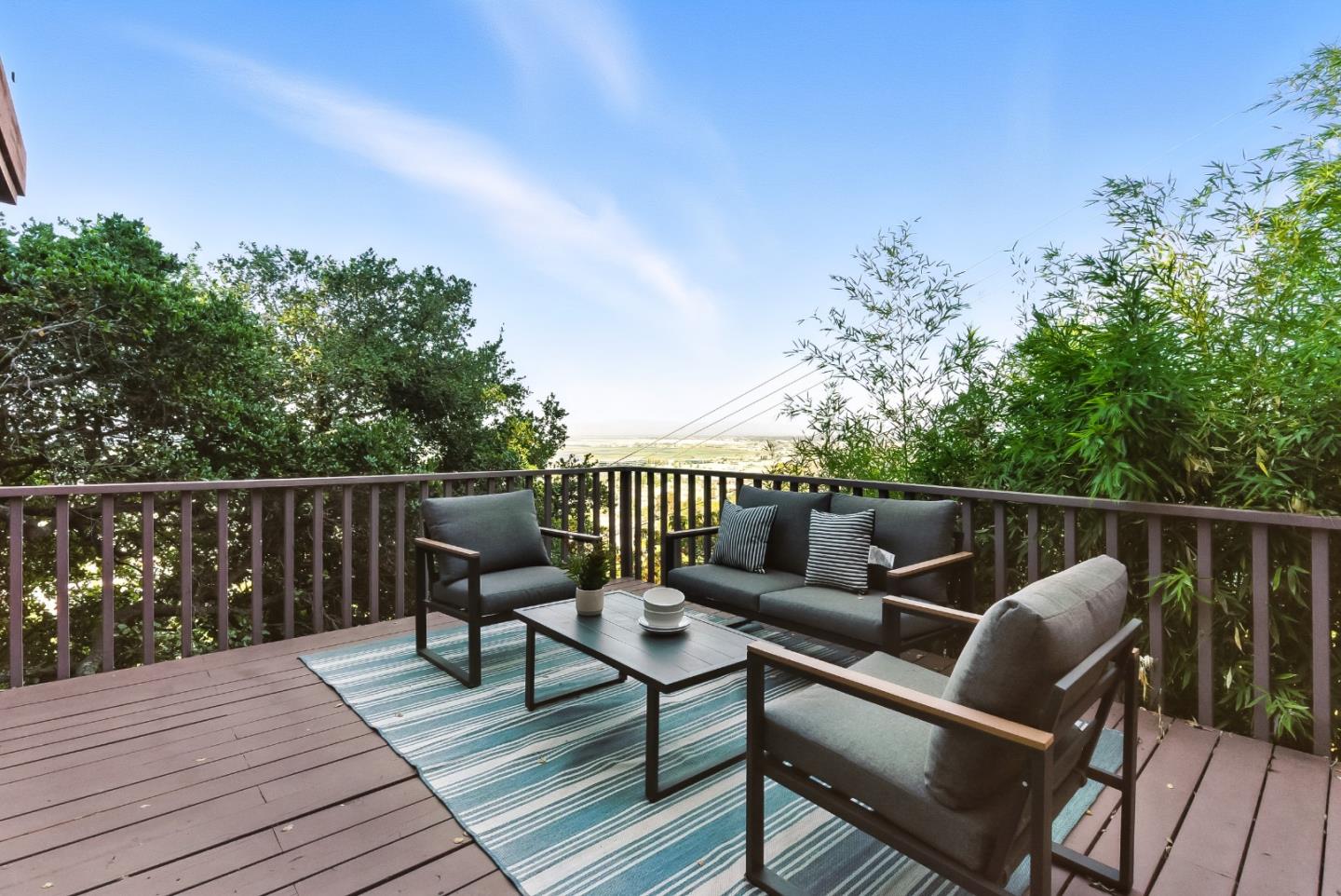 Detail Gallery Image 49 of 52 For 490 Shelford Ave, San Carlos,  CA 94070 - 4 Beds | 3/1 Baths