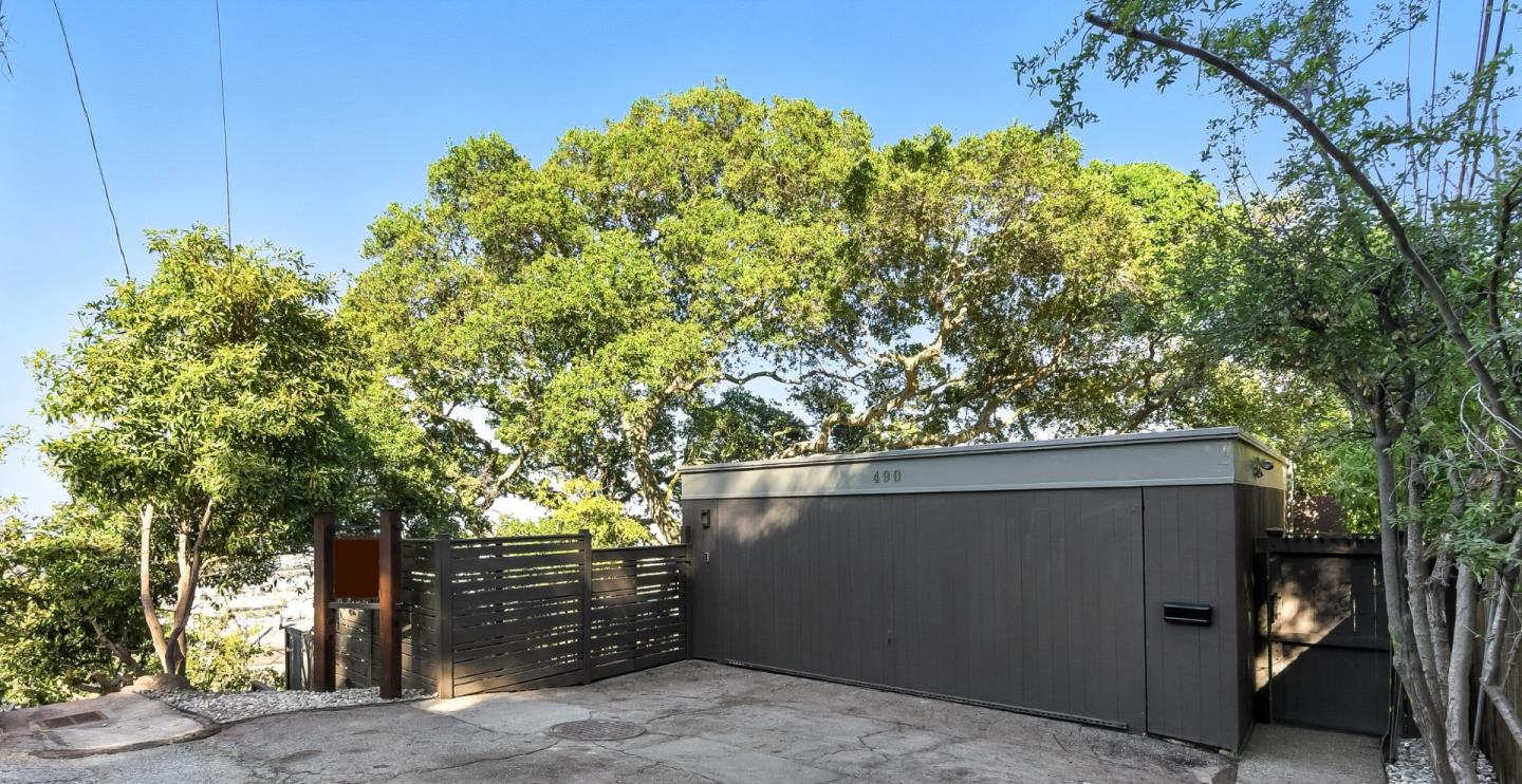 Detail Gallery Image 52 of 52 For 490 Shelford Ave, San Carlos,  CA 94070 - 4 Beds | 3/1 Baths