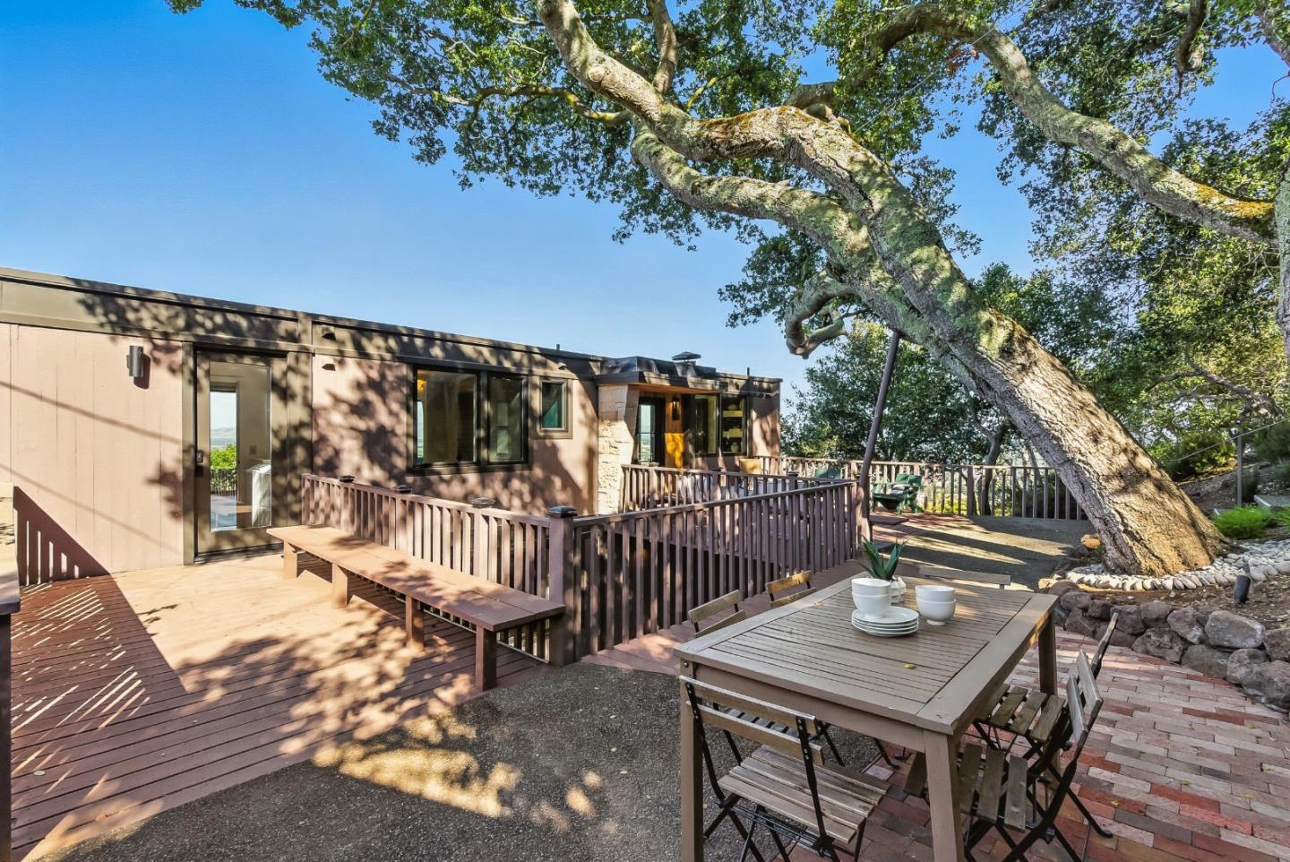 Detail Gallery Image 8 of 52 For 490 Shelford Ave, San Carlos,  CA 94070 - 4 Beds | 3/1 Baths