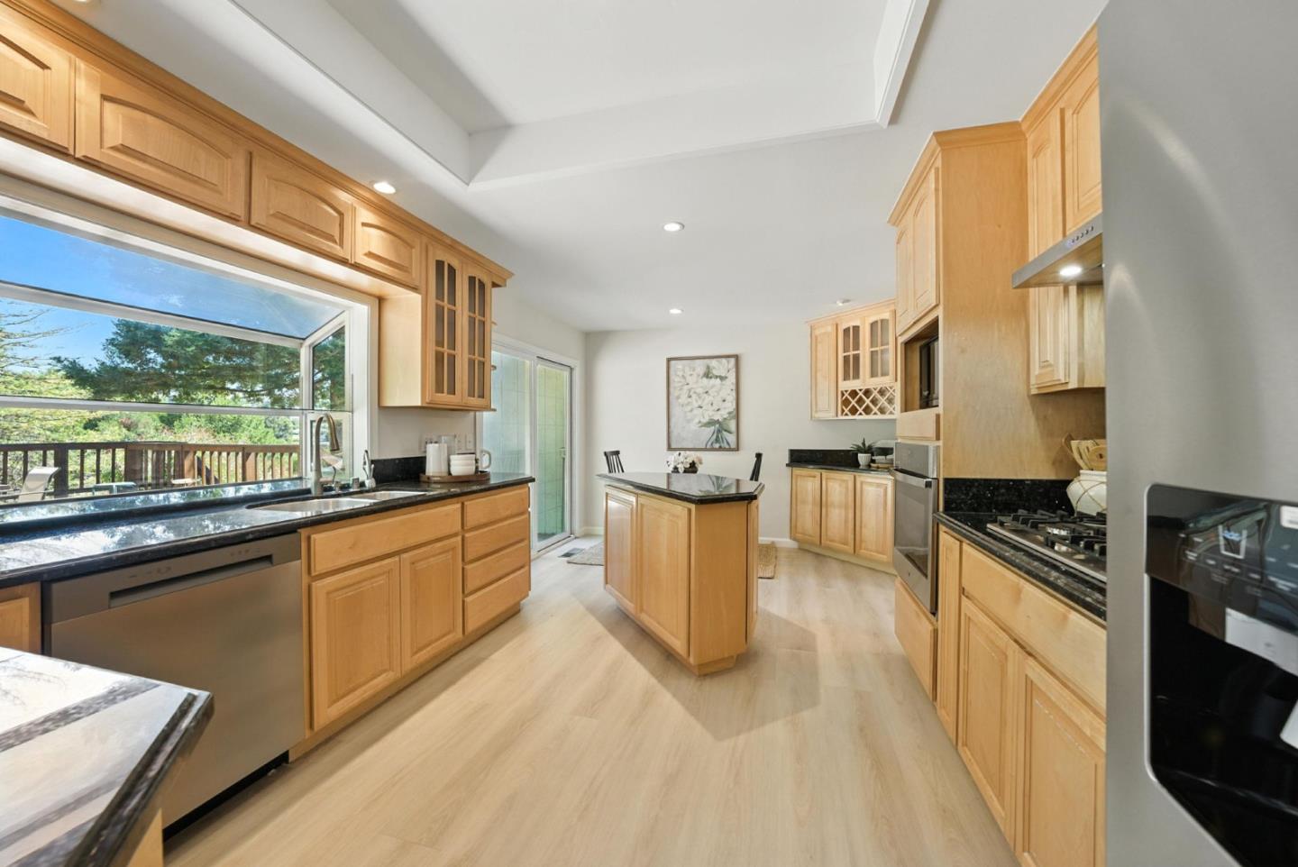 Detail Gallery Image 15 of 84 For 5529 Feather Ct, Castro Valley,  CA 94552 - 4 Beds | 2/1 Baths