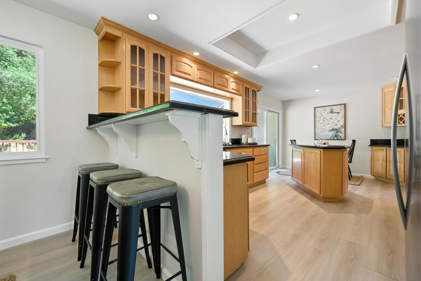 Detail Gallery Image 16 of 84 For 5529 Feather Ct, Castro Valley,  CA 94552 - 4 Beds | 2/1 Baths