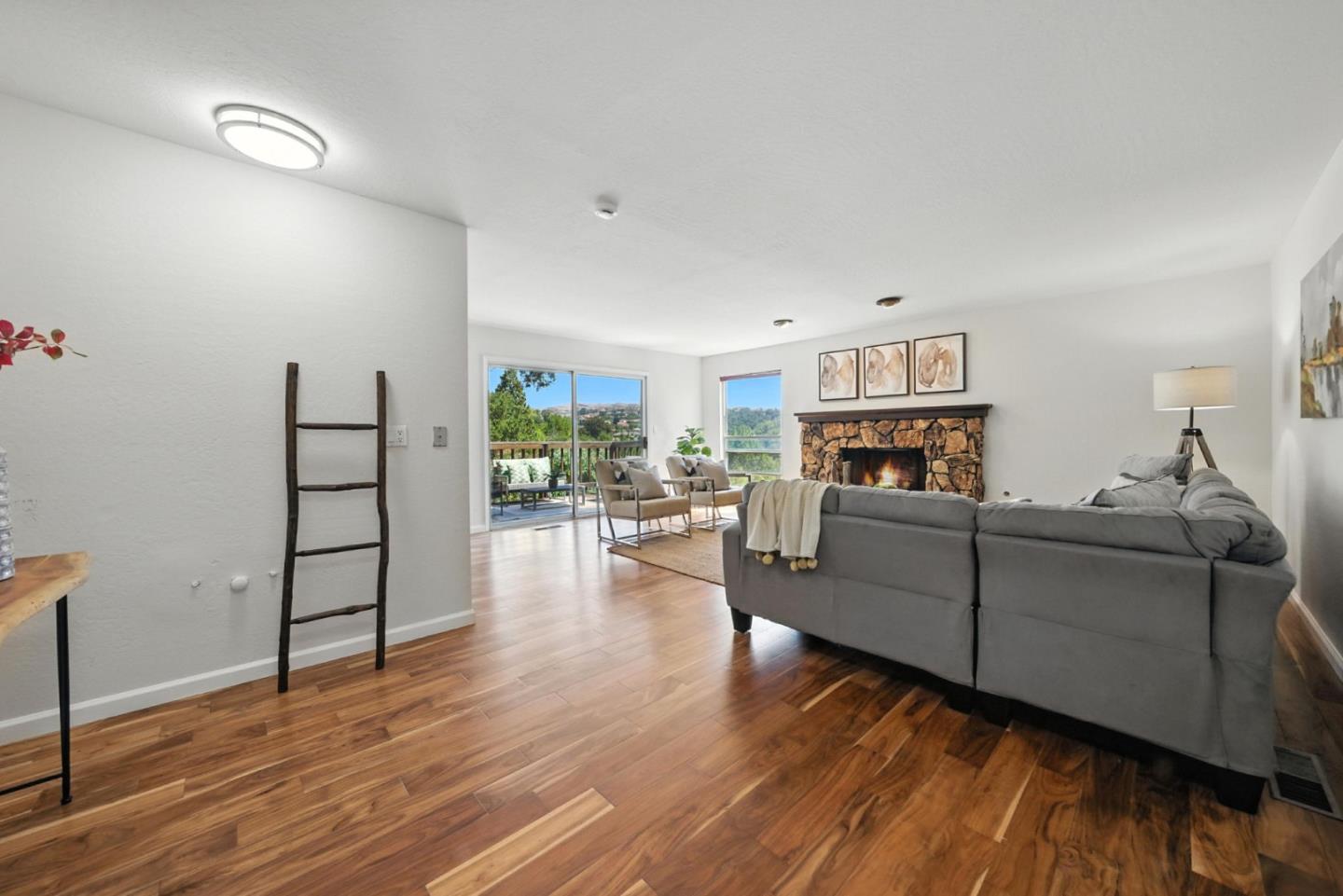 Detail Gallery Image 24 of 84 For 5529 Feather Ct, Castro Valley,  CA 94552 - 4 Beds | 2/1 Baths