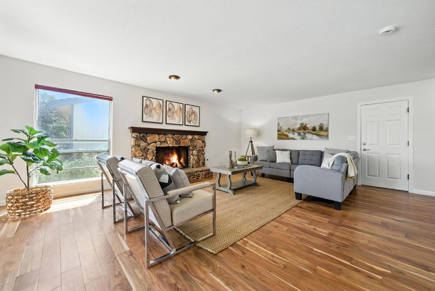 Detail Gallery Image 28 of 84 For 5529 Feather Ct, Castro Valley,  CA 94552 - 4 Beds | 2/1 Baths