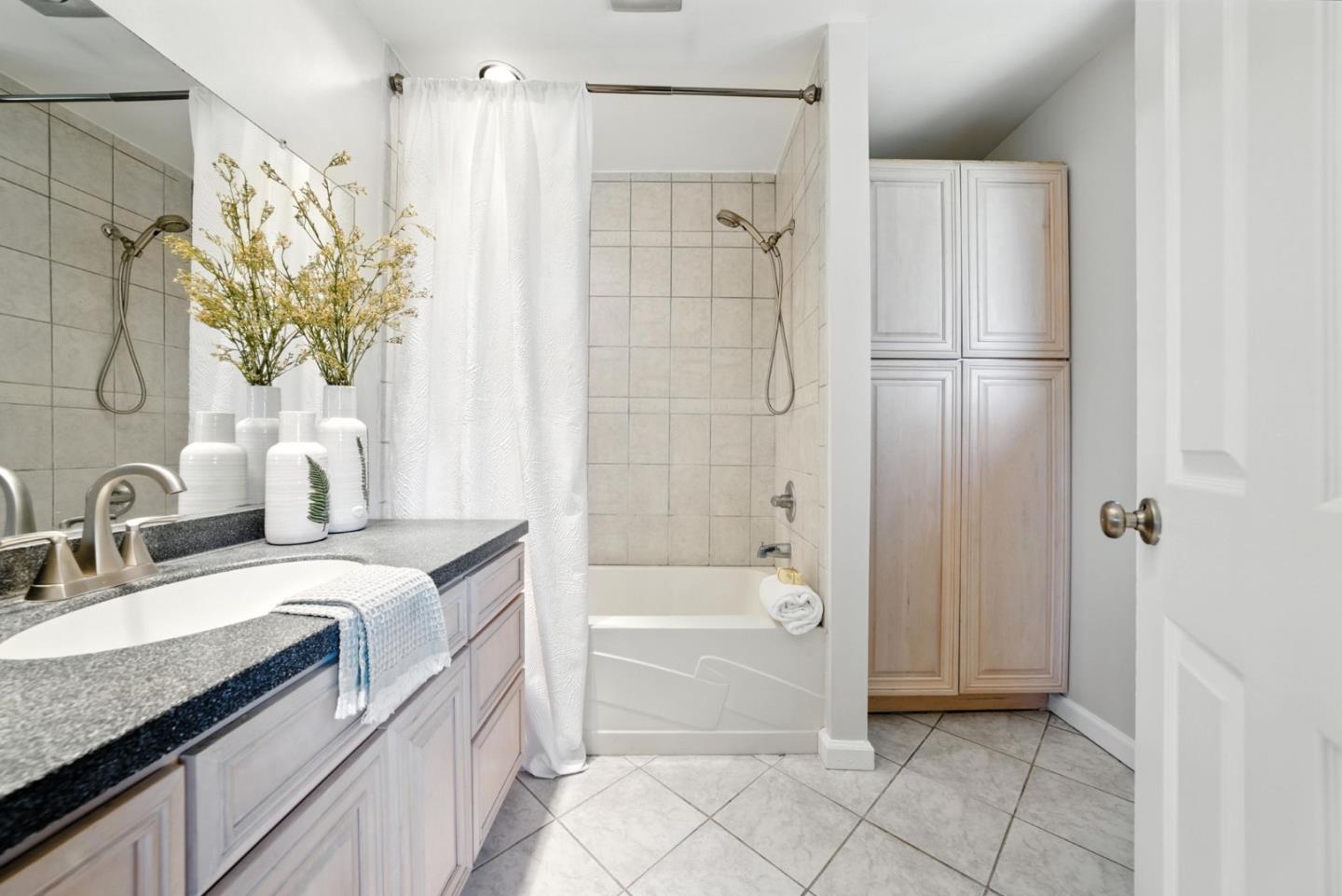 Detail Gallery Image 50 of 84 For 5529 Feather Ct, Castro Valley,  CA 94552 - 4 Beds | 2/1 Baths
