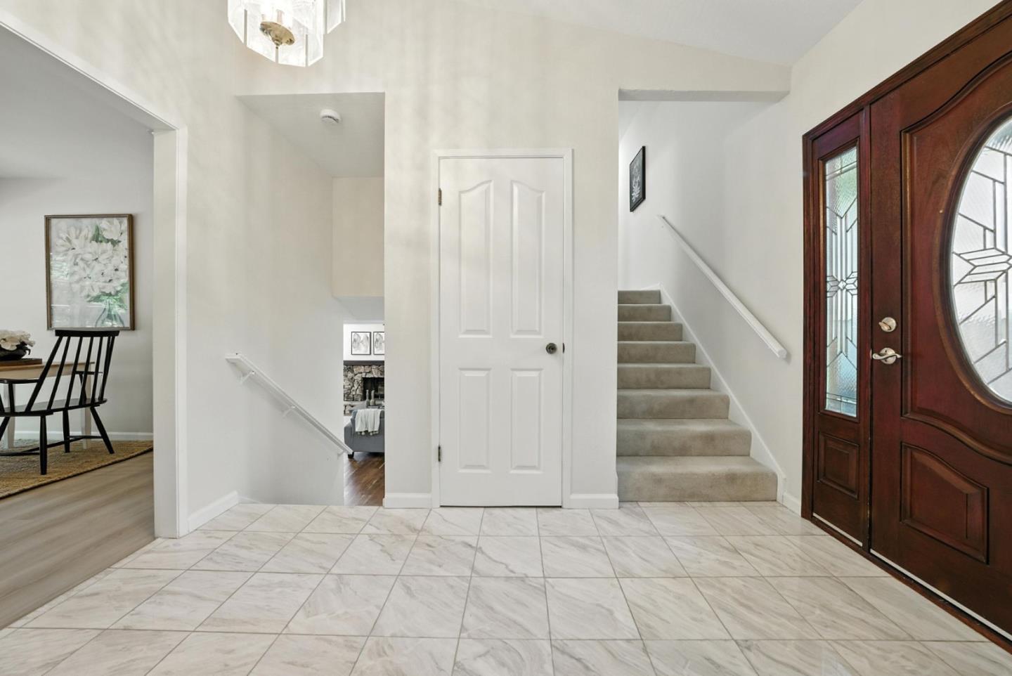 Detail Gallery Image 6 of 84 For 5529 Feather Ct, Castro Valley,  CA 94552 - 4 Beds | 2/1 Baths