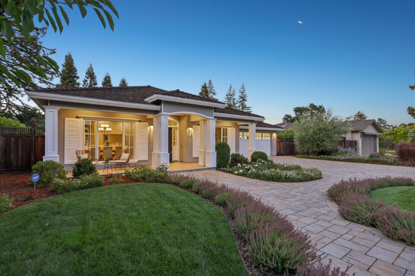 Detail Gallery Image 2 of 81 For 667 Jay St, Los Altos,  CA 94022 - 6 Beds | 5/1 Baths