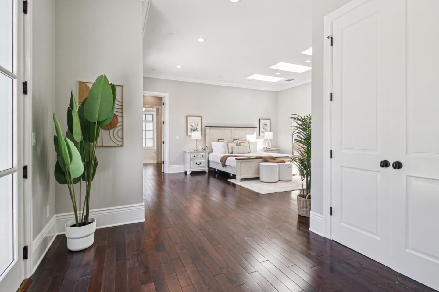 Detail Gallery Image 25 of 81 For 667 Jay St, Los Altos,  CA 94022 - 6 Beds | 5/1 Baths