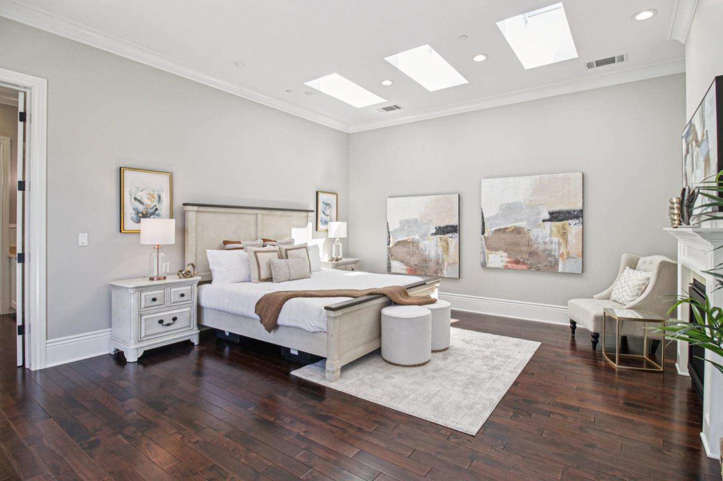 Detail Gallery Image 26 of 81 For 667 Jay St, Los Altos,  CA 94022 - 6 Beds | 5/1 Baths
