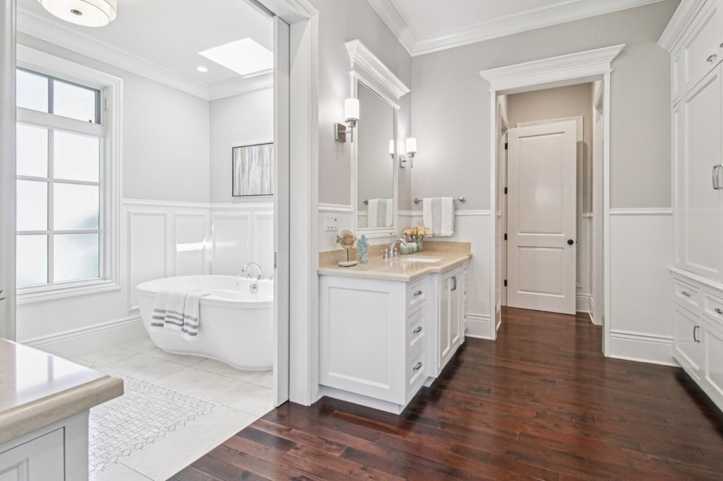 Detail Gallery Image 29 of 81 For 667 Jay St, Los Altos,  CA 94022 - 6 Beds | 5/1 Baths