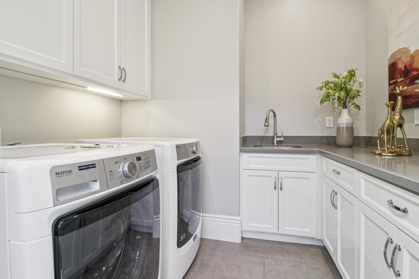 Detail Gallery Image 45 of 81 For 667 Jay St, Los Altos,  CA 94022 - 6 Beds | 5/1 Baths