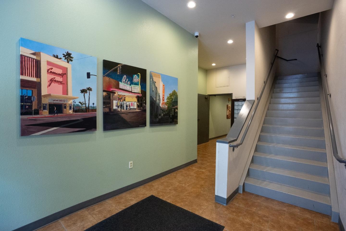 Detail Gallery Image 15 of 26 For 1114 Pacific Ave, Santa Cruz,  CA 95060 - – Beds | – Baths