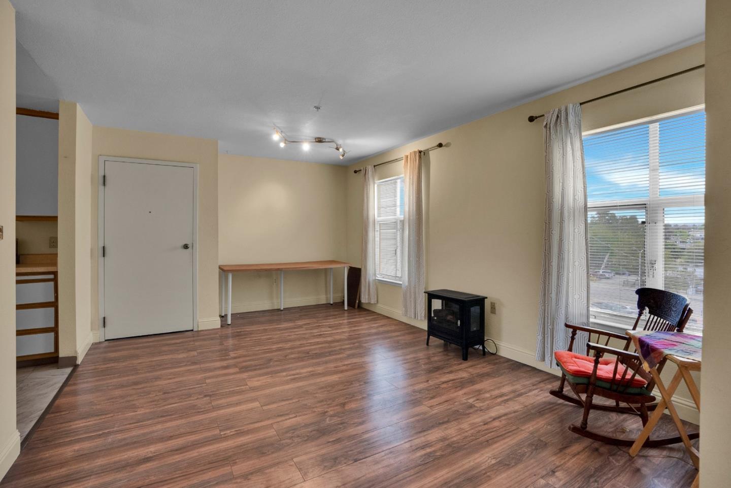 Detail Gallery Image 19 of 26 For 1114 Pacific Ave, Santa Cruz,  CA 95060 - – Beds | – Baths