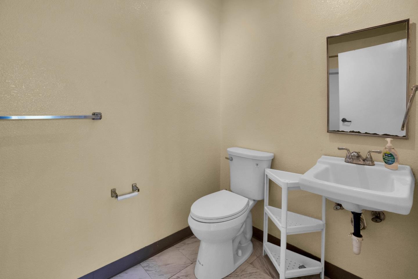 Detail Gallery Image 20 of 26 For 1114 Pacific Ave, Santa Cruz,  CA 95060 - – Beds | – Baths