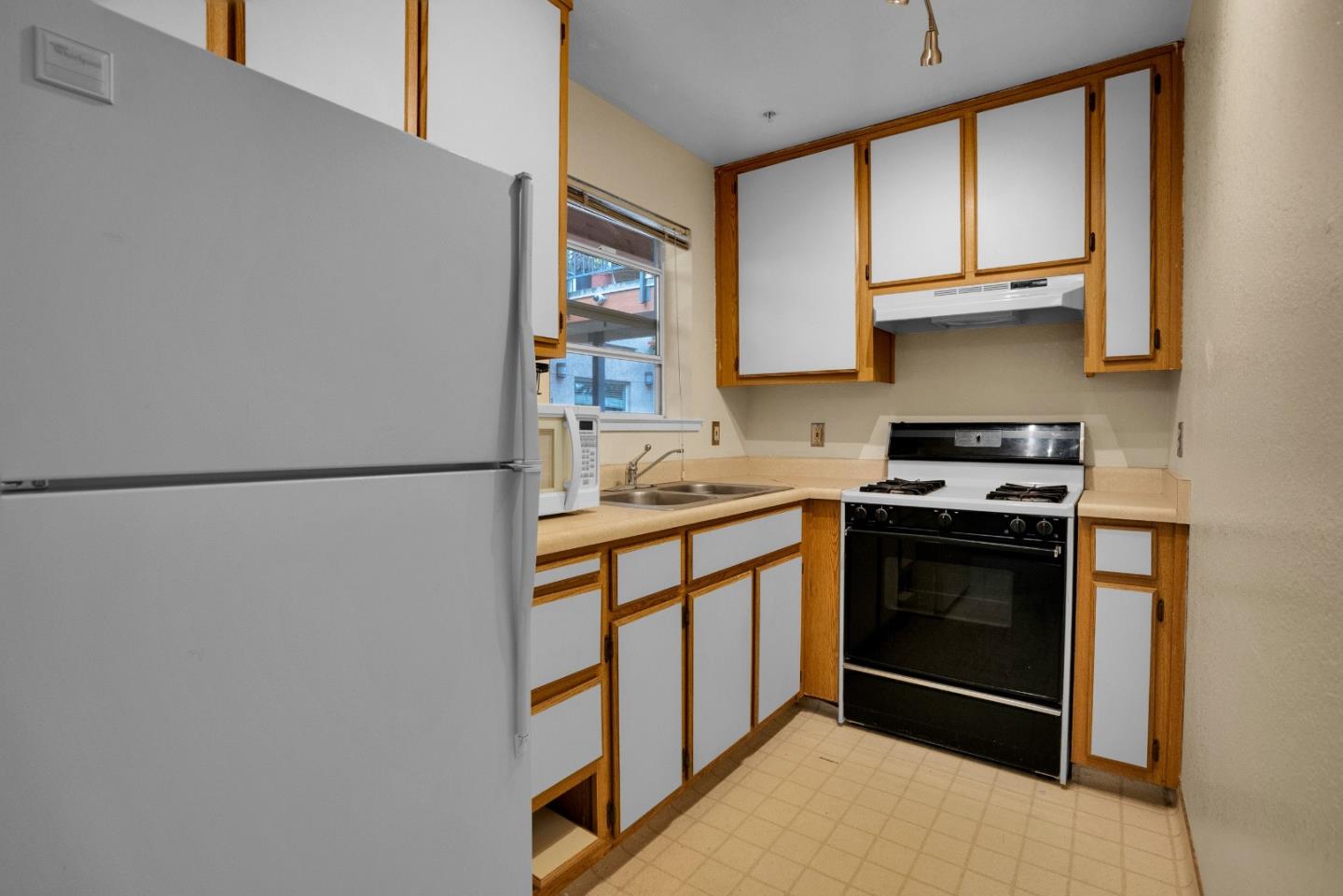 Detail Gallery Image 25 of 26 For 1114 Pacific Ave, Santa Cruz,  CA 95060 - – Beds | – Baths