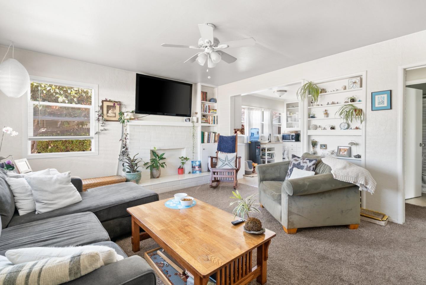 Detail Gallery Image 8 of 21 For 1450 Merrill St, Santa Cruz,  CA 95062 - – Beds | – Baths