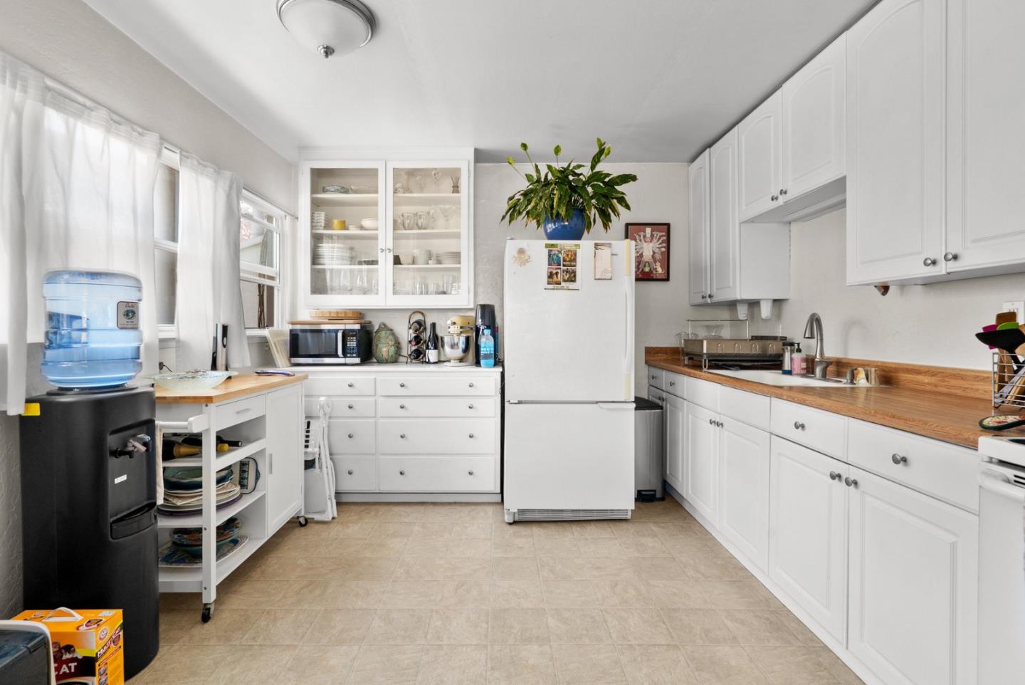 Detail Gallery Image 9 of 21 For 1450 Merrill St, Santa Cruz,  CA 95062 - – Beds | – Baths