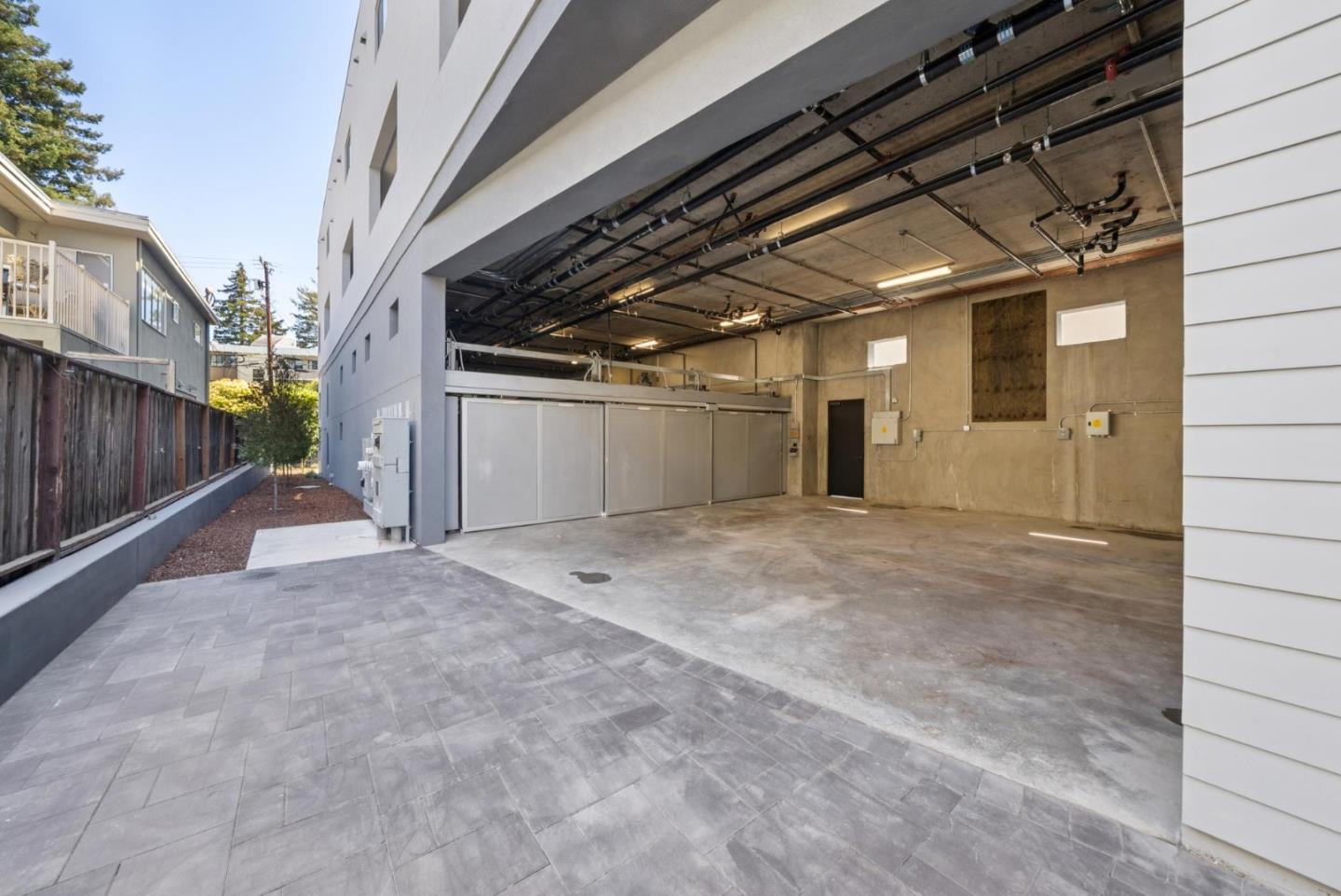 Detail Gallery Image 44 of 47 For 1433 Floribunda Ave #1,  Burlingame,  CA 94010 - 2 Beds | 2 Baths