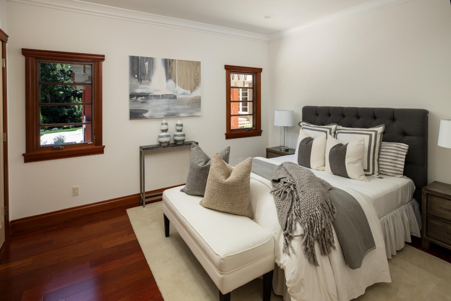 Detail Gallery Image 21 of 42 For 12950 Alta Tierra Rd, Los Altos Hills,  CA 94022 - 3 Beds | 3/1 Baths