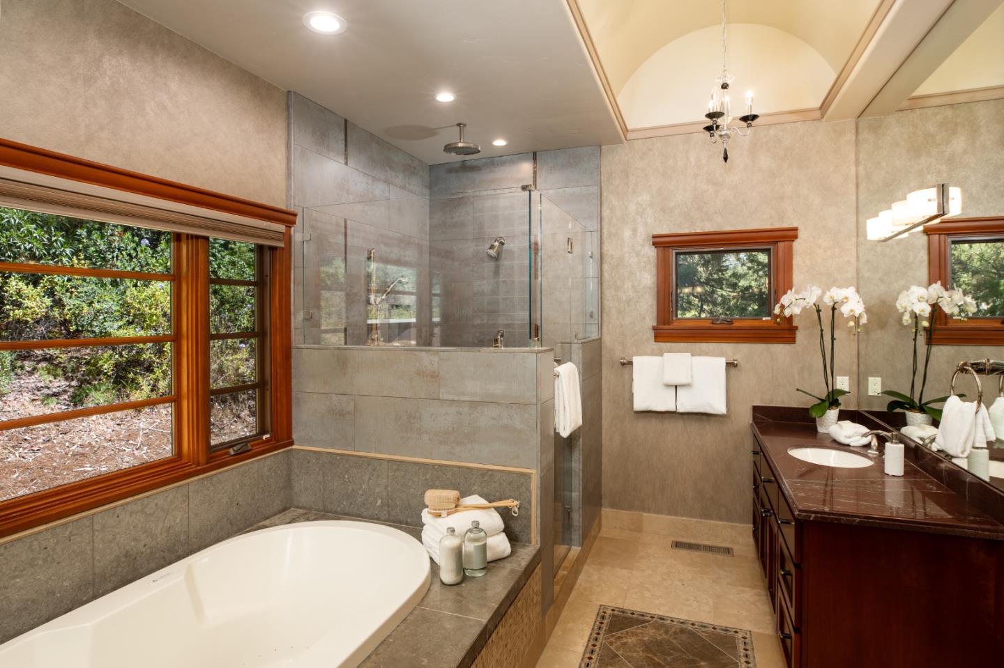 Detail Gallery Image 26 of 42 For 12950 Alta Tierra Rd, Los Altos Hills,  CA 94022 - 3 Beds | 3/1 Baths
