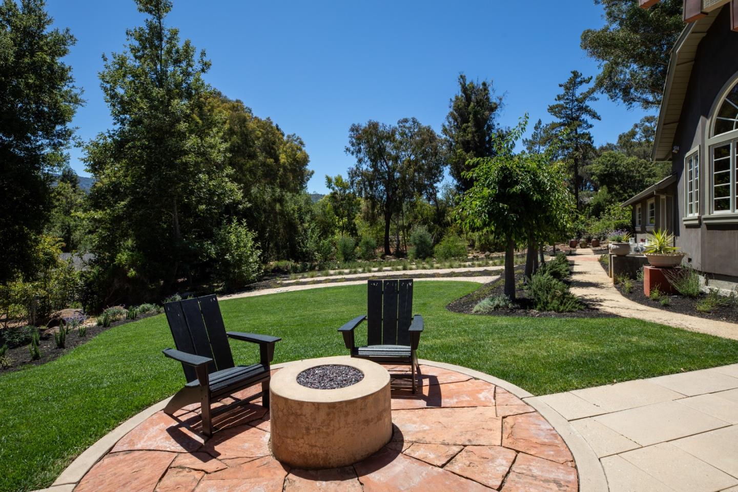 Detail Gallery Image 33 of 42 For 12950 Alta Tierra Rd, Los Altos Hills,  CA 94022 - 3 Beds | 3/1 Baths