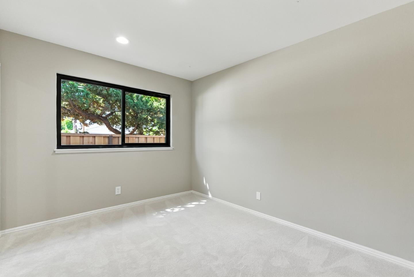 Detail Gallery Image 15 of 52 For 4189 Glenmont Dr, San Jose,  CA 95136 - 4 Beds | 3 Baths