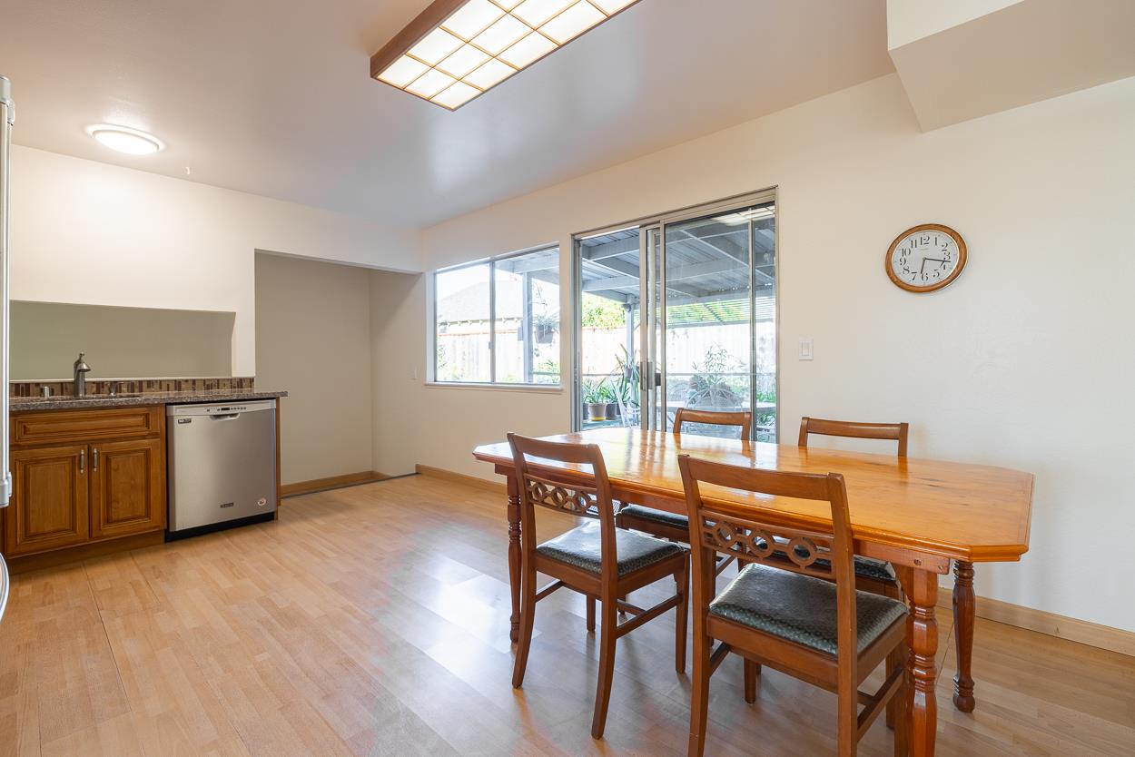 Detail Gallery Image 11 of 23 For 1968 Nutmeg Ct, San Jose,  CA 95131 - 4 Beds | 1 Baths