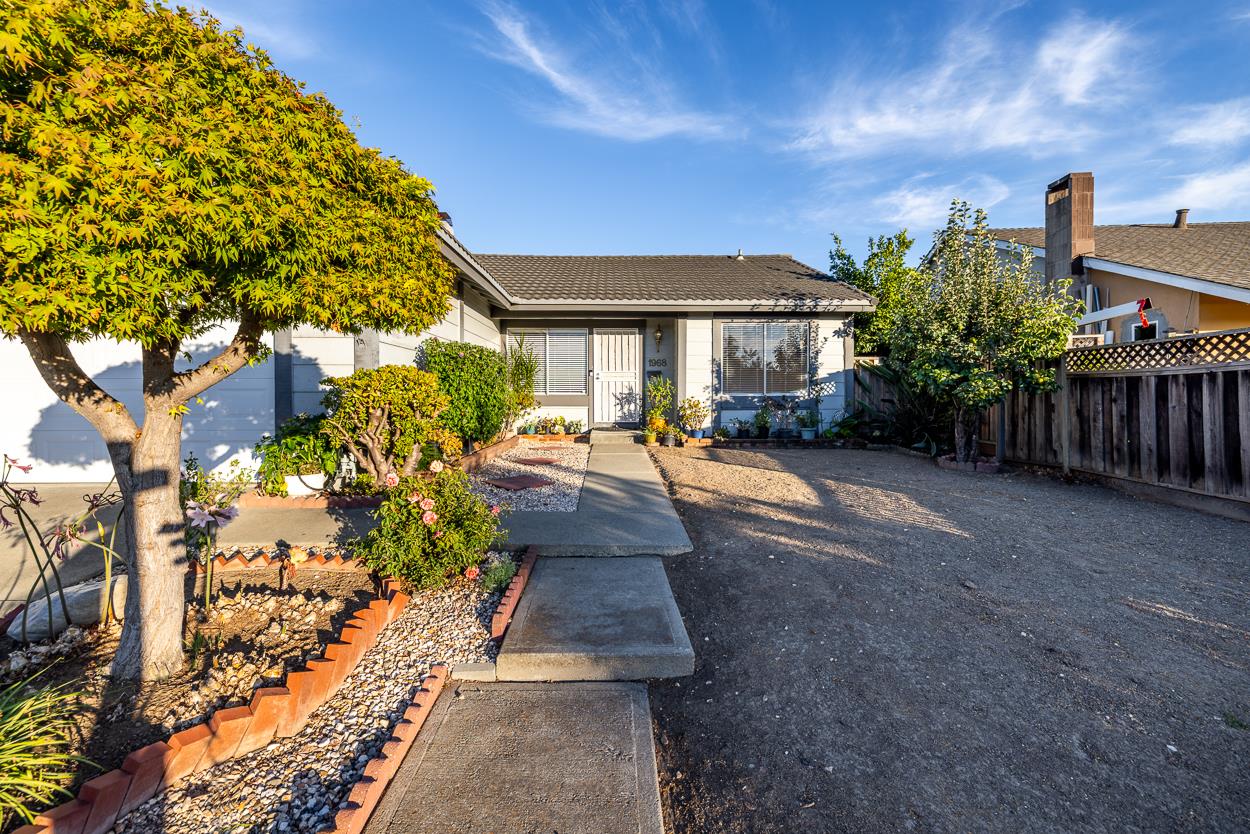 Detail Gallery Image 3 of 23 For 1968 Nutmeg Ct, San Jose,  CA 95131 - 4 Beds | 1 Baths