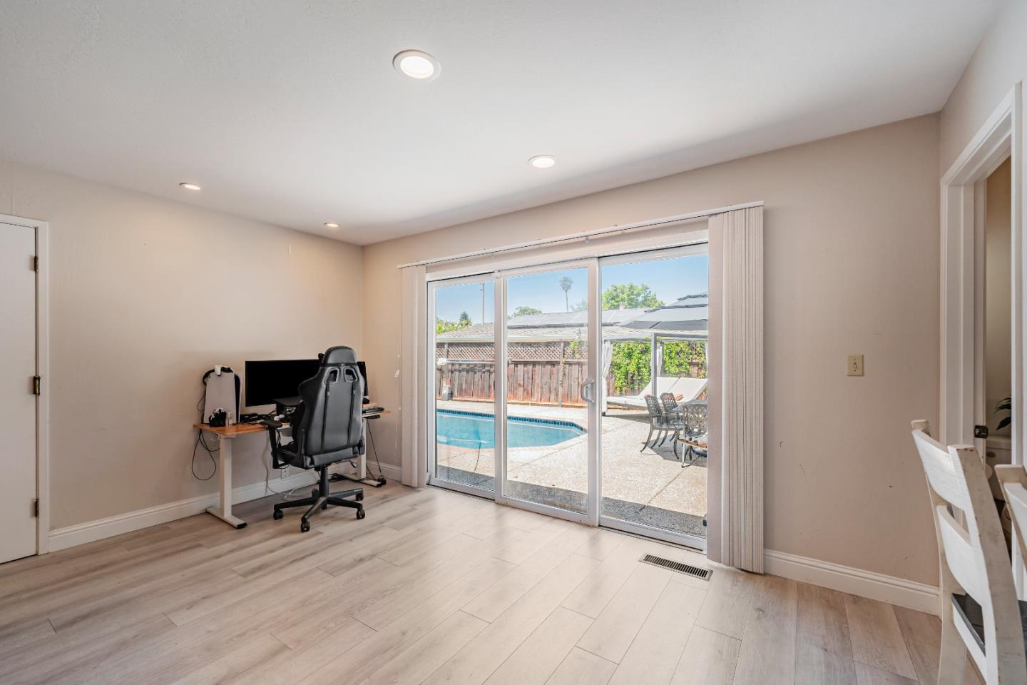 Detail Gallery Image 24 of 32 For 7611 Westwood Dr, Gilroy,  CA 95020 - 3 Beds | 2/1 Baths