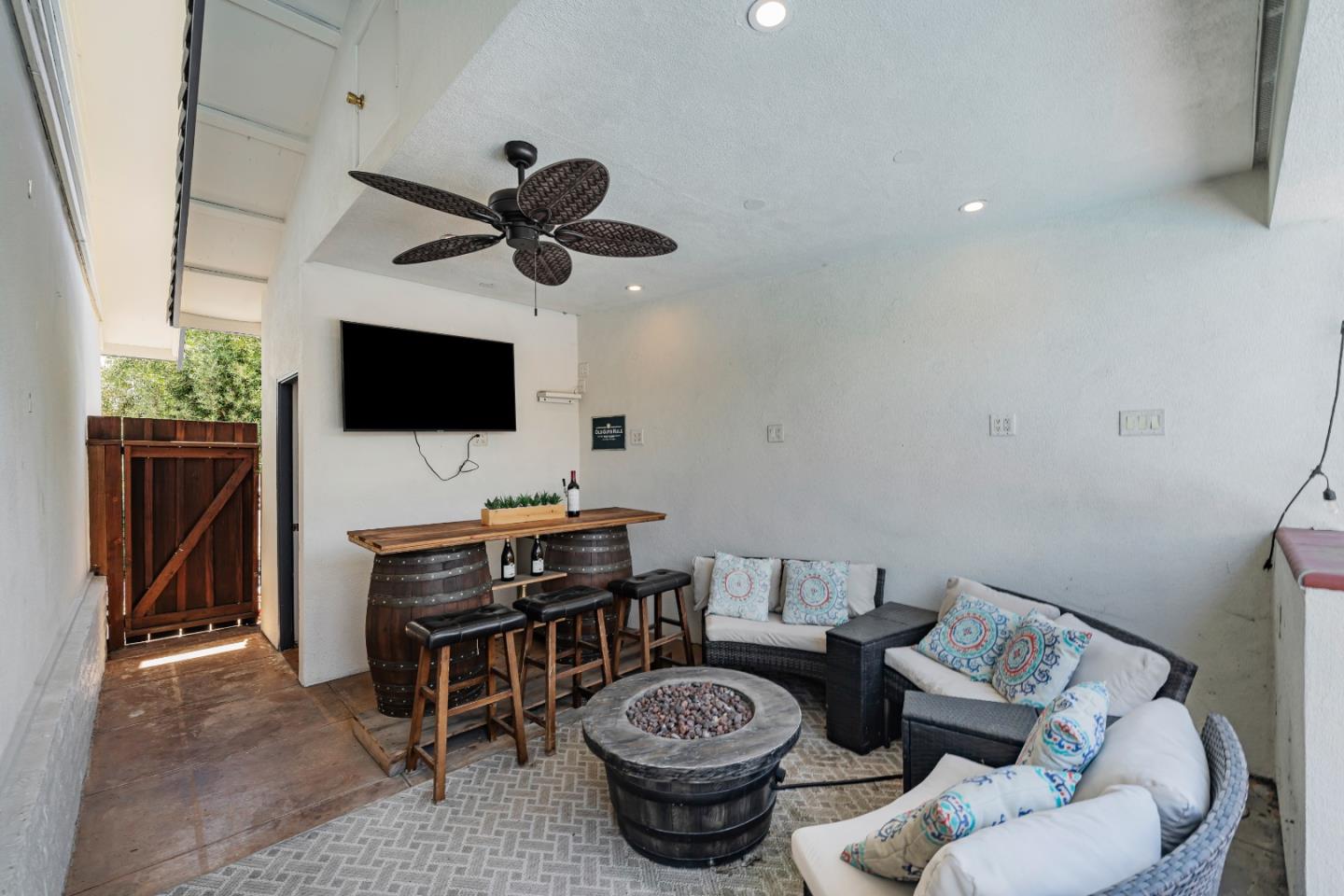Detail Gallery Image 26 of 32 For 7611 Westwood Dr, Gilroy,  CA 95020 - 3 Beds | 2/1 Baths