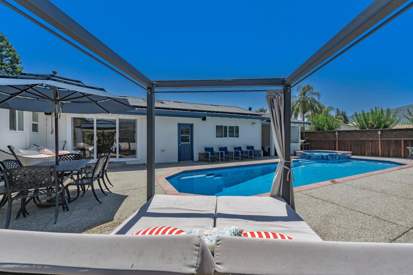 Detail Gallery Image 28 of 32 For 7611 Westwood Dr, Gilroy,  CA 95020 - 3 Beds | 2/1 Baths