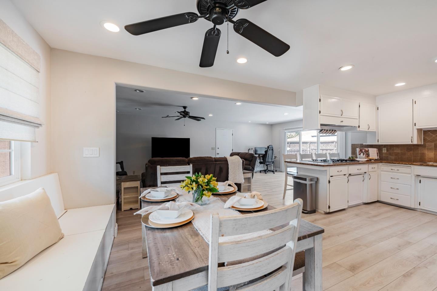 Detail Gallery Image 5 of 32 For 7611 Westwood Dr, Gilroy,  CA 95020 - 3 Beds | 2/1 Baths
