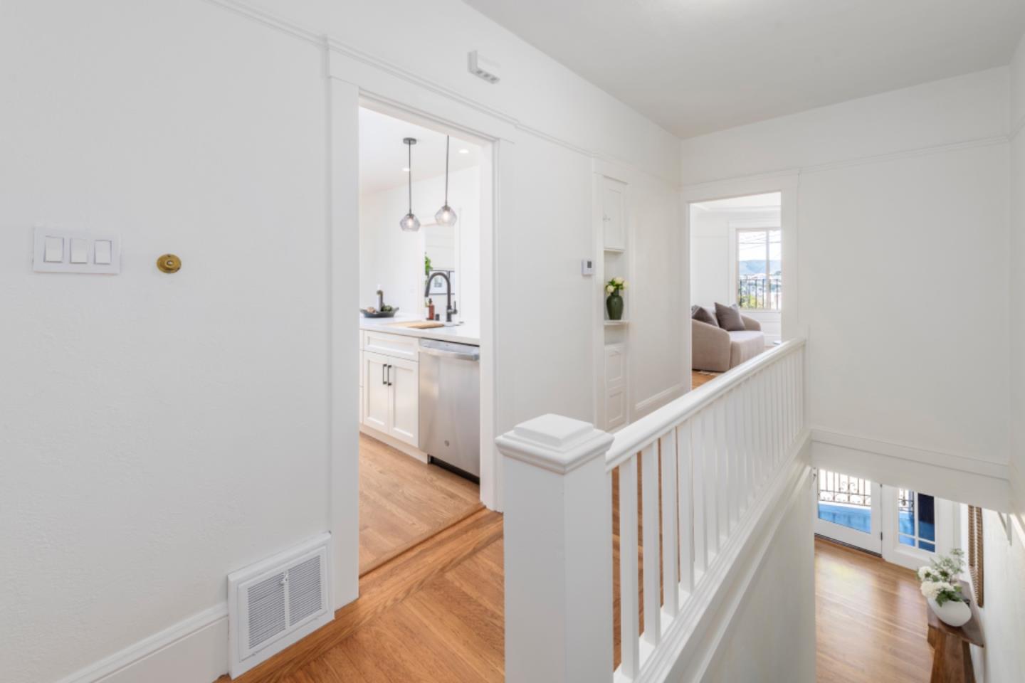 Detail Gallery Image 11 of 32 For 76 Bayview St, San Francisco,  CA 94124 - 2 Beds | 1 Baths