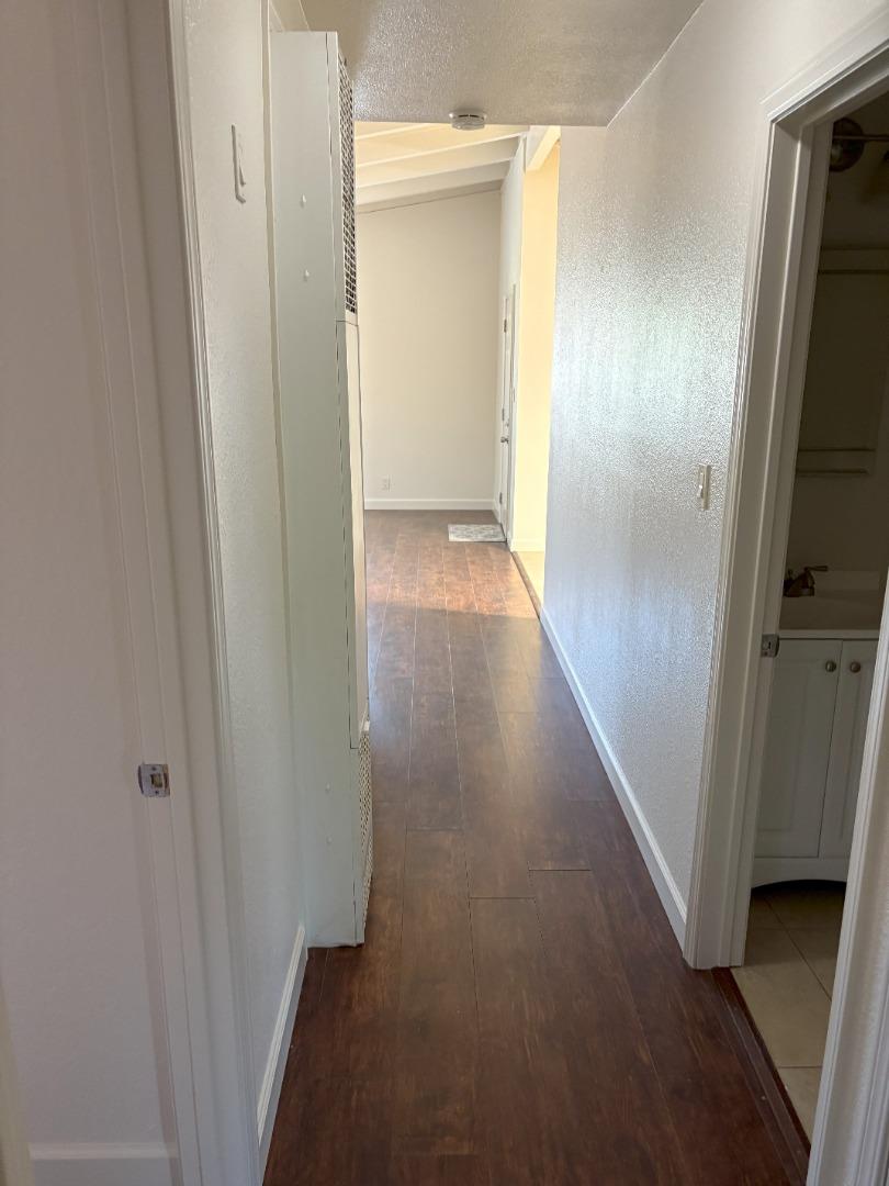 Detail Gallery Image 9 of 10 For 2621 Othello Ave, San Jose,  CA 95122 - 3 Beds | 1/1 Baths