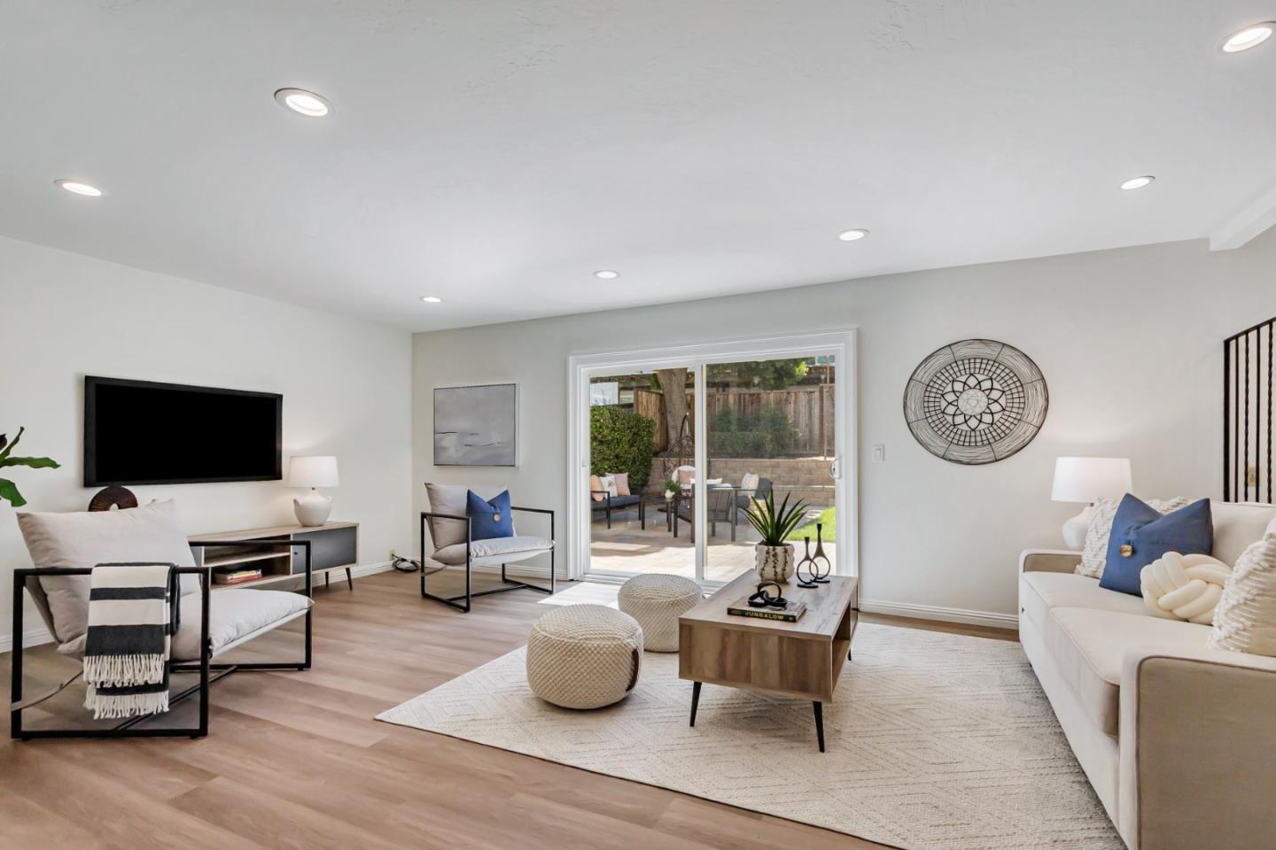 Detail Gallery Image 3 of 43 For 3132 Shriver Dr, San Jose,  CA 95132 - 4 Beds | 2/1 Baths