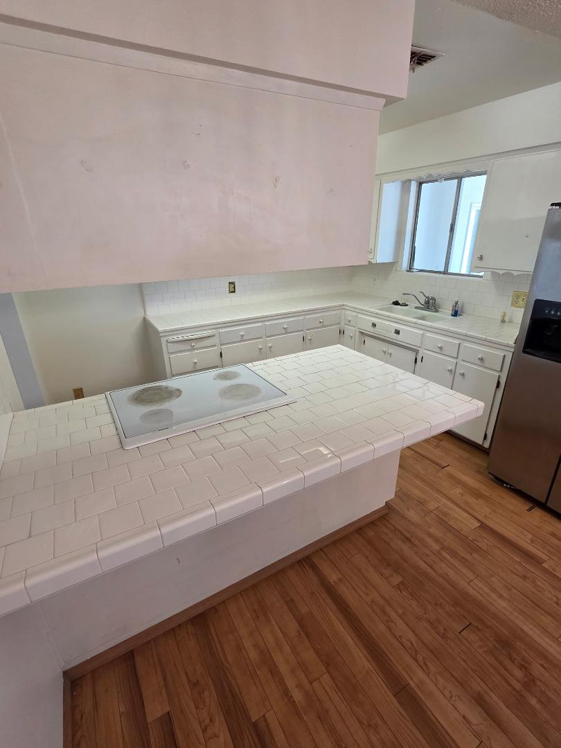Detail Gallery Image 6 of 7 For 405 N Santa Ana St, Los Banos,  CA 93635 - 3 Beds | 2 Baths