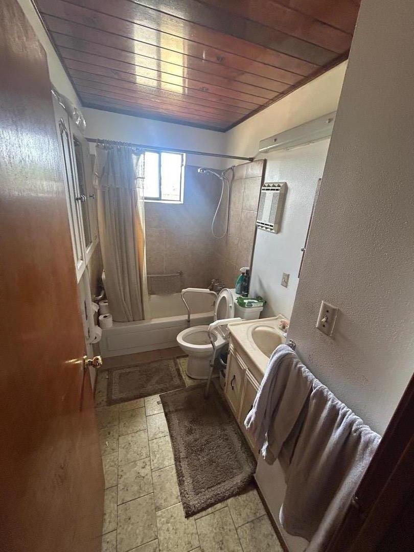 Detail Gallery Image 10 of 13 For 452 Vallejo St, Salinas,  CA 93906 - 3 Beds | 1 Baths