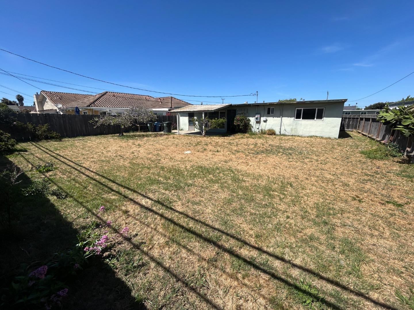 Detail Gallery Image 14 of 15 For 452 Vallejo St, Salinas,  CA 93906 - 3 Beds | 1 Baths