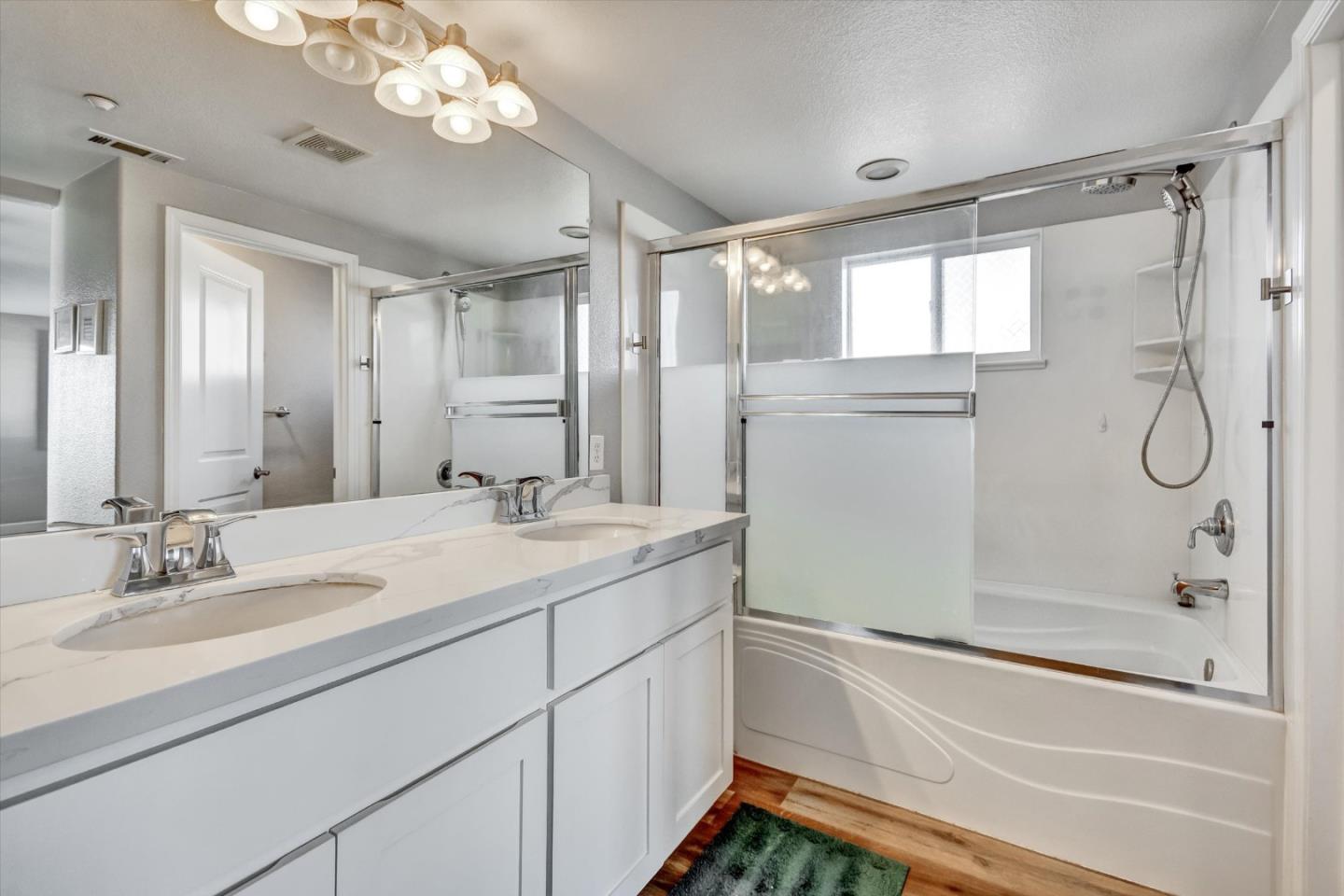 Detail Gallery Image 34 of 43 For 2043 Sonador, San Jose,  CA 95128 - 2 Beds | 2/1 Baths