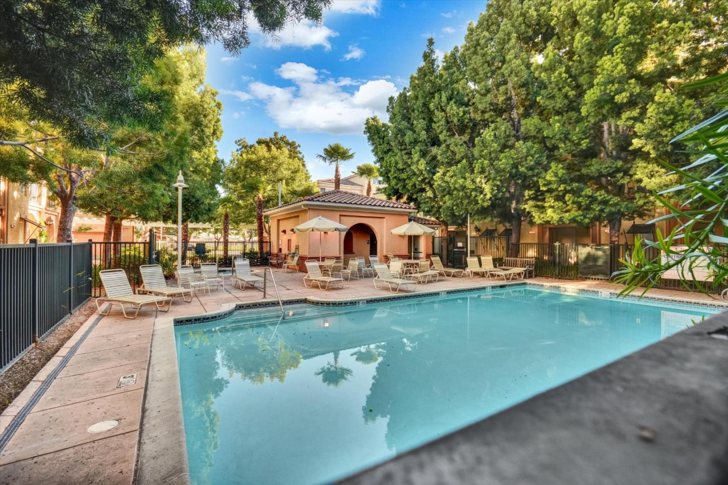 Detail Gallery Image 42 of 43 For 2043 Sonador, San Jose,  CA 95128 - 2 Beds | 2/1 Baths